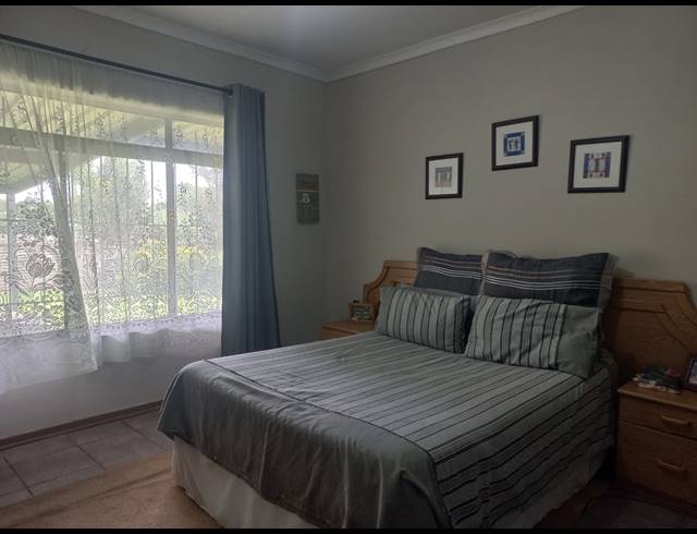 3 BEDROOM FREEHOLD FOR SALE IN RENSBURG
